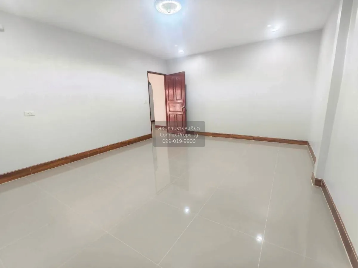 For Sale House , Baan Monthon 8 Thawiwatthana , MRT-Lak Song , La