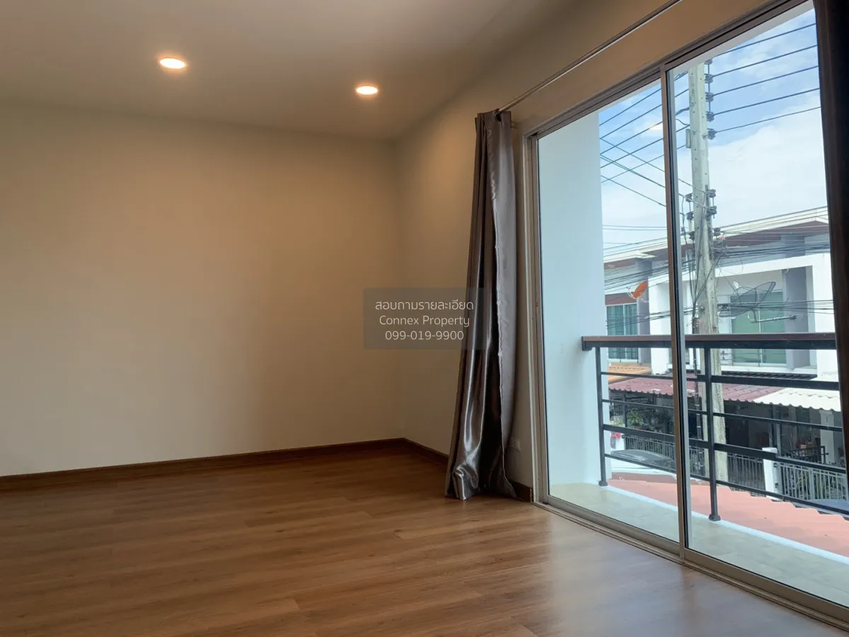 For Sale Townhouse/Townhome  , Pruksa Town Nexts Pinklao , newly 