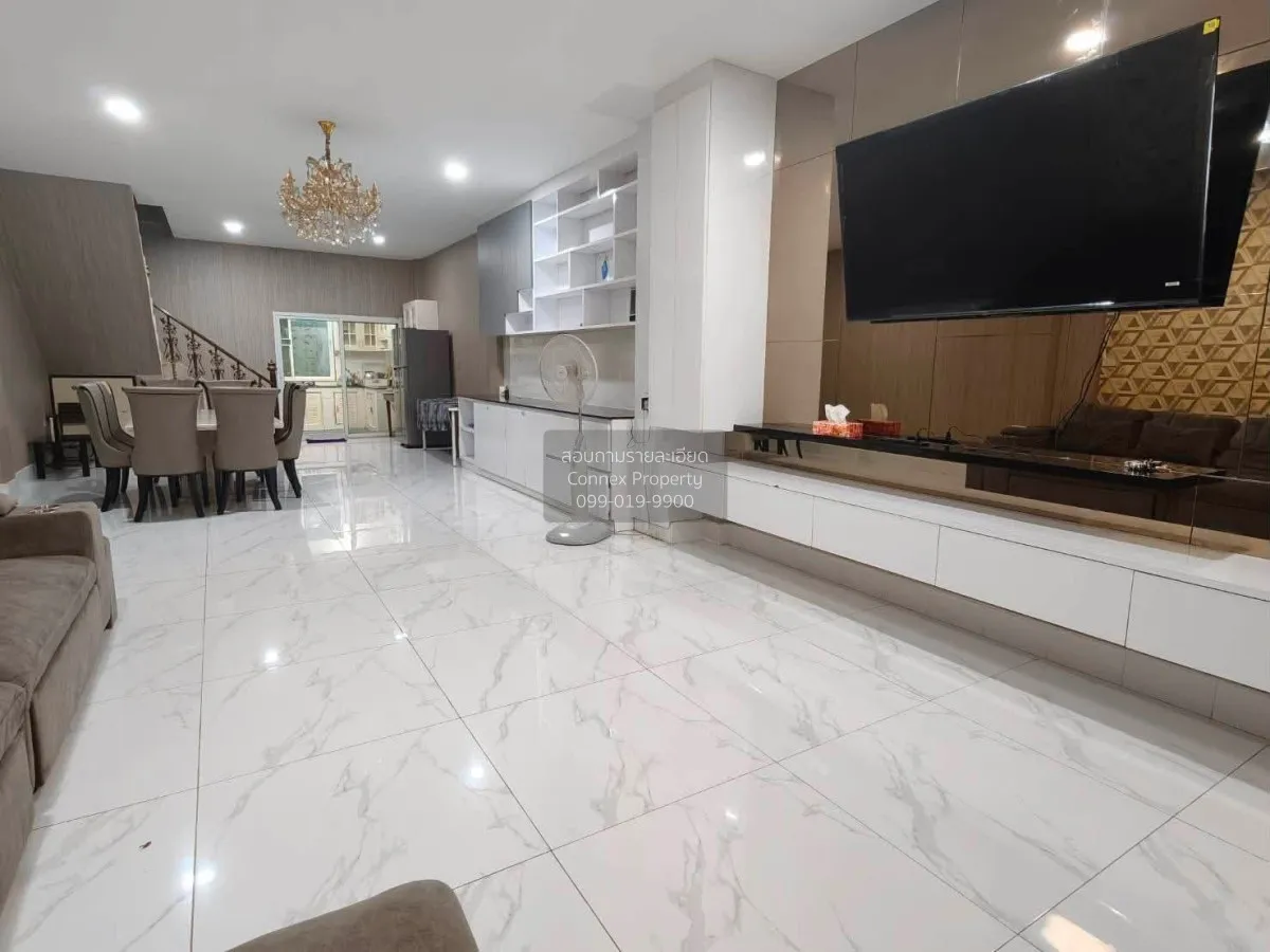 For Rent Home office in the Sutthisan area, 450 meters from Sutth
