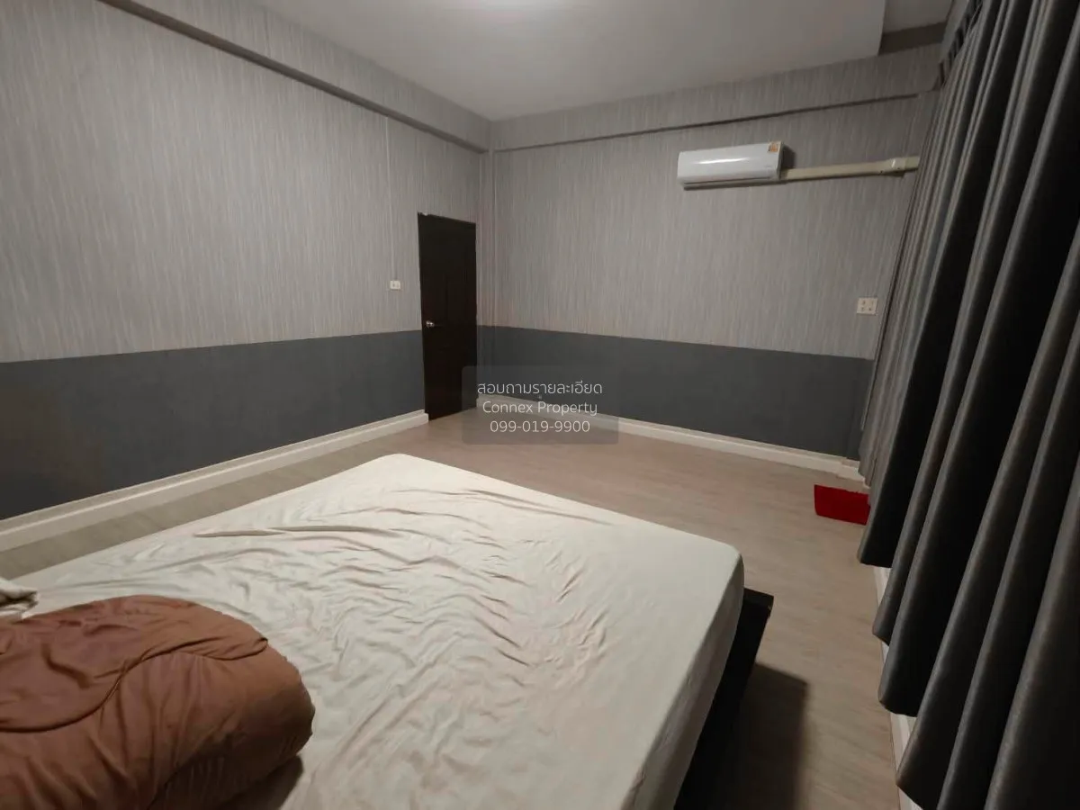 For Rent Home office in the Sutthisan area, 450 meters from Sutth