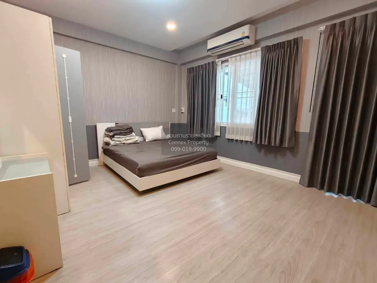 For Rent Home office in the Sutthisan area, 450 meters from Sutth