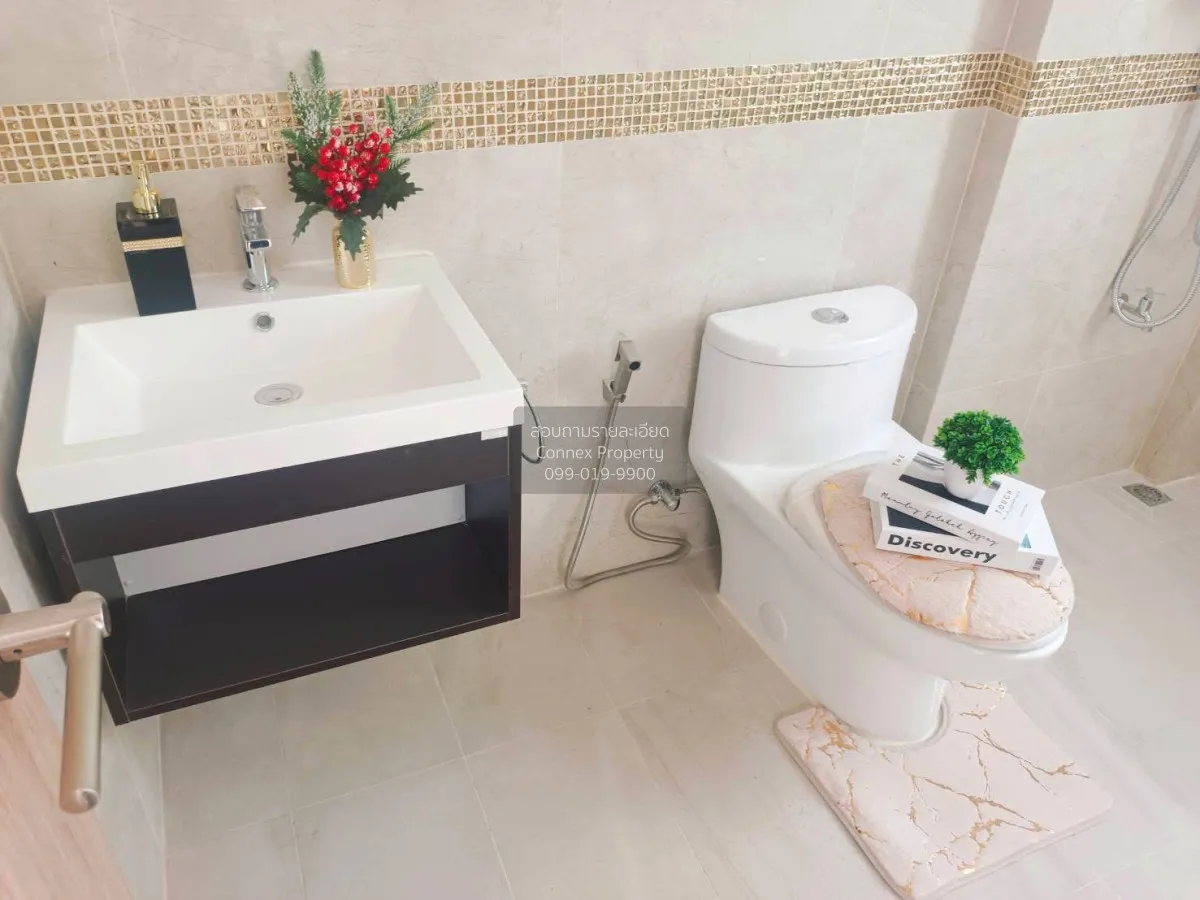For Sale Townhouse/Townhome  , We avenue , BTS-Bearing , Bang Na 