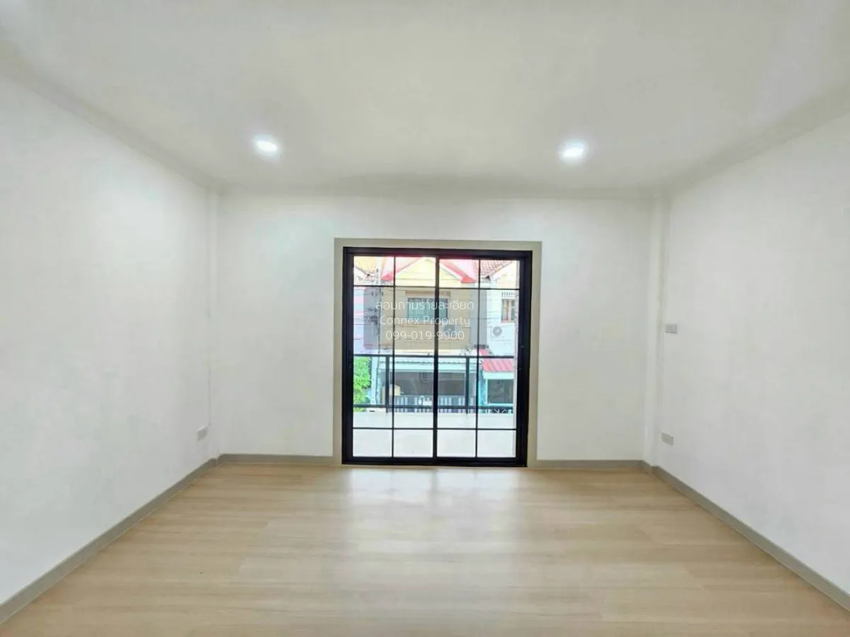 ขายบ้าน  บ้านปิยวรารมย์ 3 รีโนเวทใหม่ ไทรน้อย ไทรน้อย นนทบุรี CX-