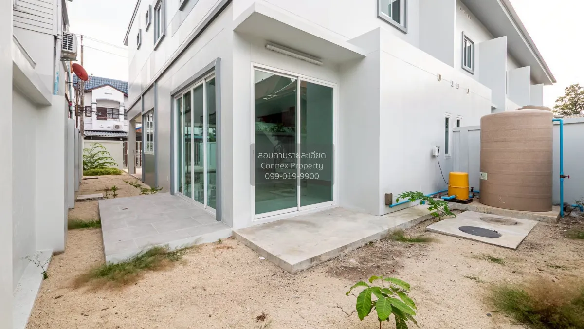 For Sale Townhouse in Soi Chinnakhet 2, Thung Song Hong Subdistri