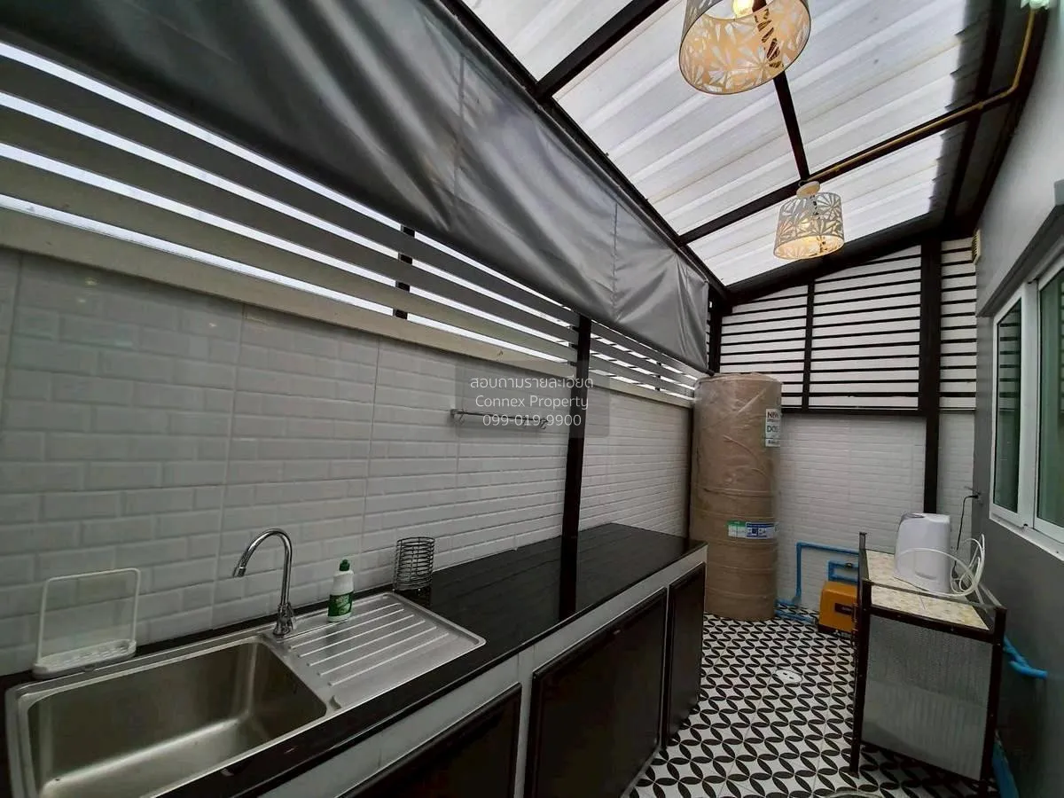 For Rent Townhouse/Townhome  , Bless Town Srinakarin - Namdang ,  3