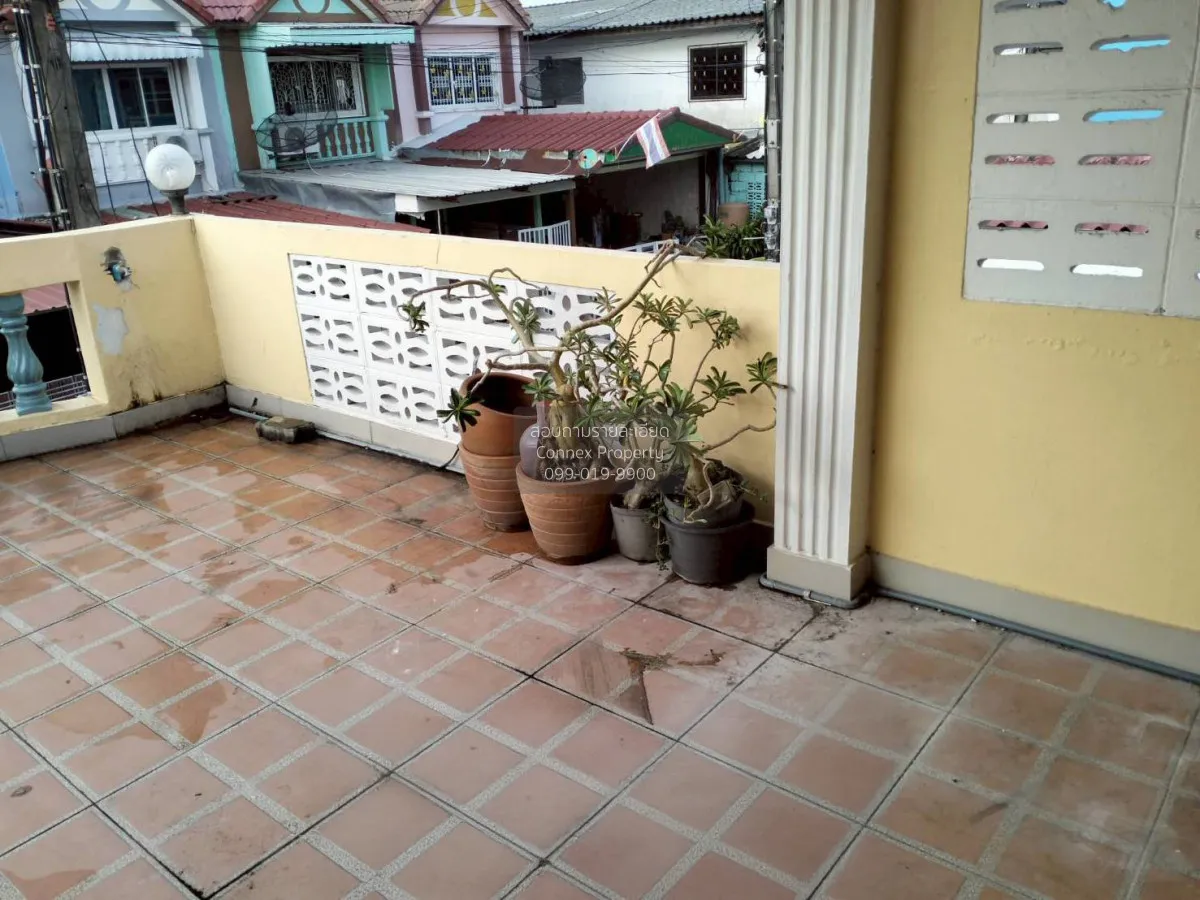 For Sale Townhouse/Townhome  , Romthip Village , Bang Chan , Khlo 2