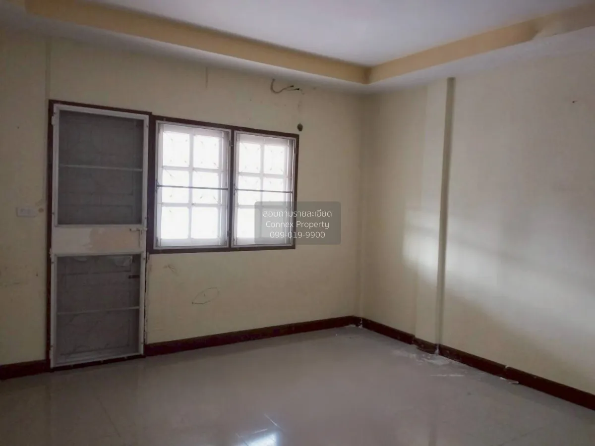 For Sale Townhouse/Townhome  , Romthip Village , Bang Chan , Khlo