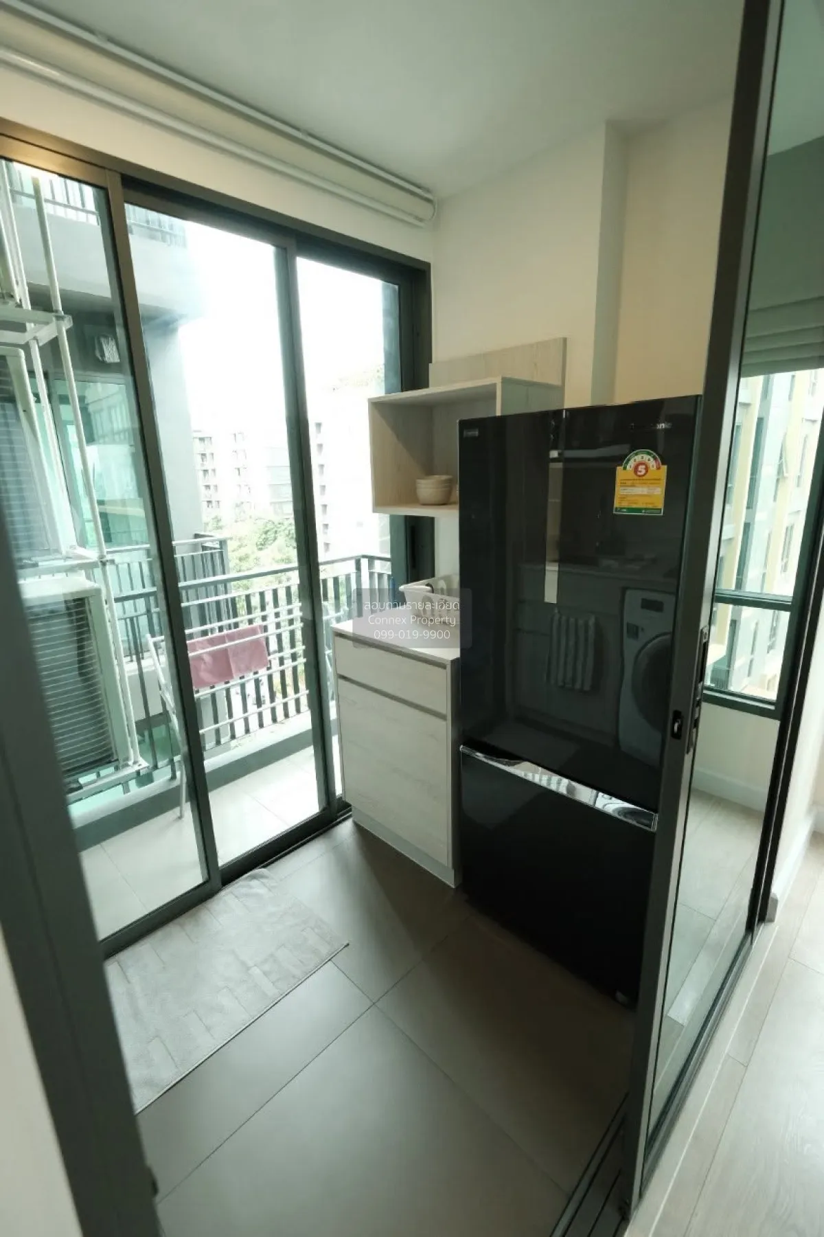 ขายคอนโด  เมโทร ลักซ์ โรสโกลด์ พหล - สุทธิสาร ห้องมุม BTS-สะพานคว 4