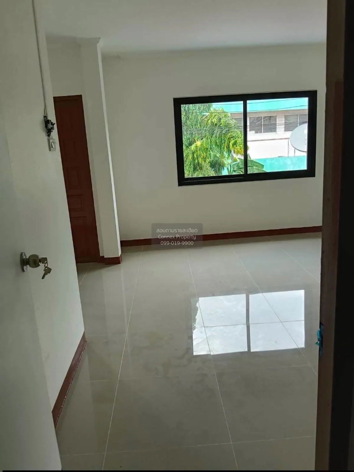 For Sale Townhouse/Townhome  , Chomfah warangkul Klong 2 , Pracha