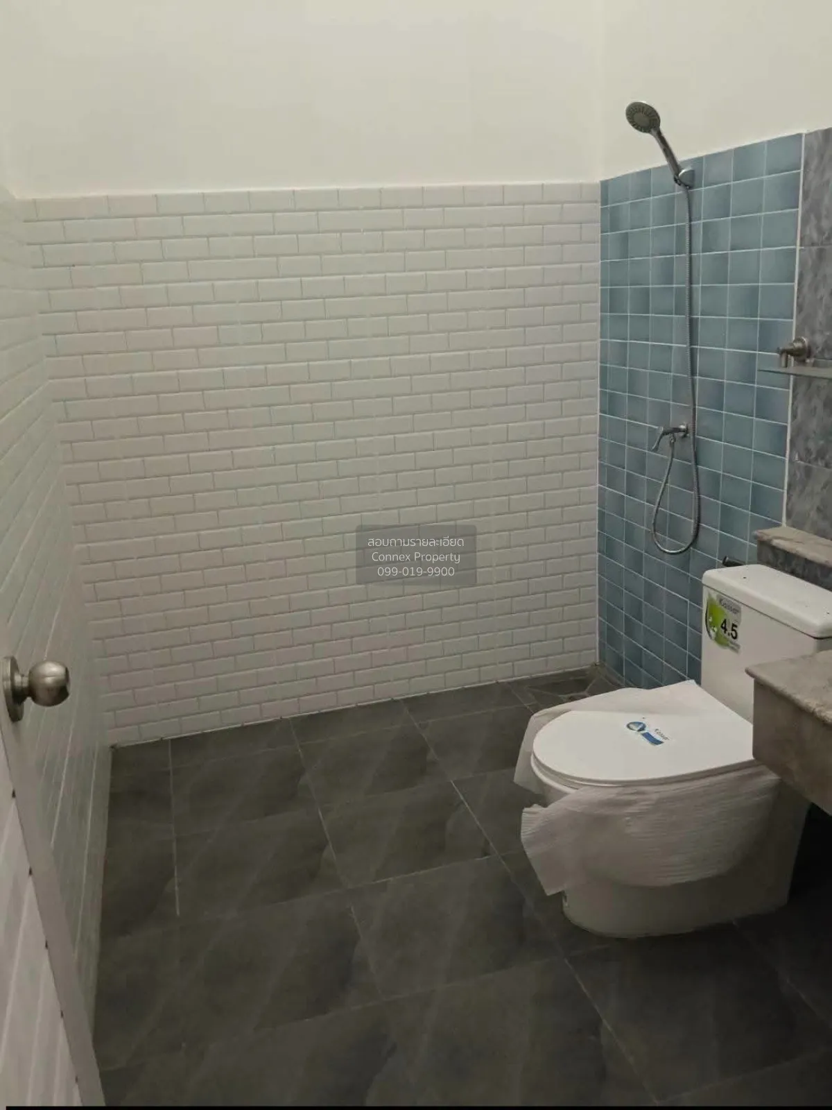 For Sale Townhouse/Townhome  , Chomfah warangkul Klong 2 , Pracha