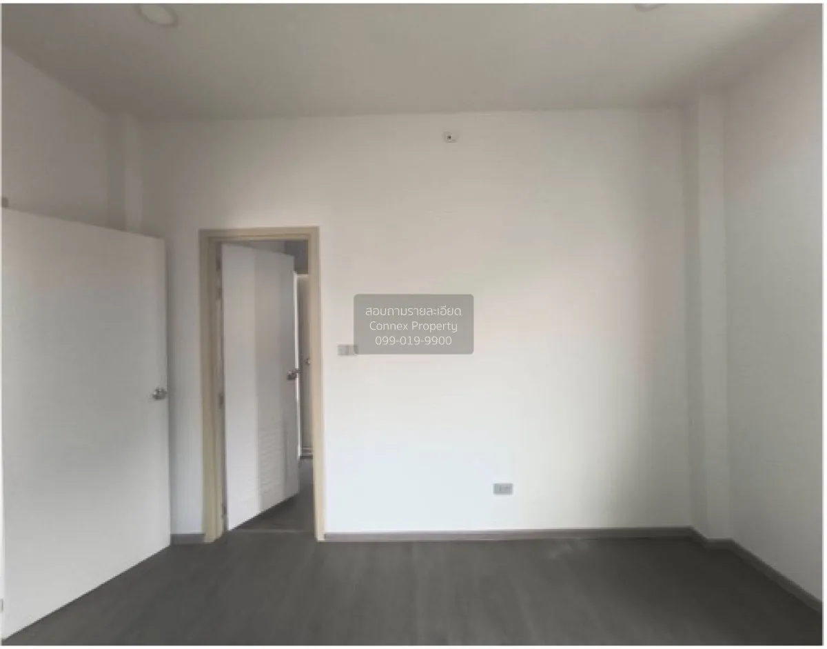 For Sale House , Golden Prive Phanasnikhom - Amatanakorn , Na Phr