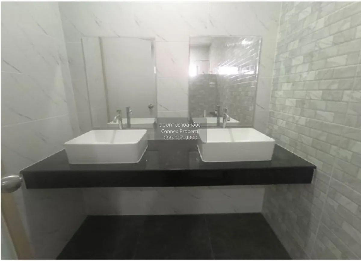 For Sale House , Golden Prive Phanasnikhom - Amatanakorn , Na Phr