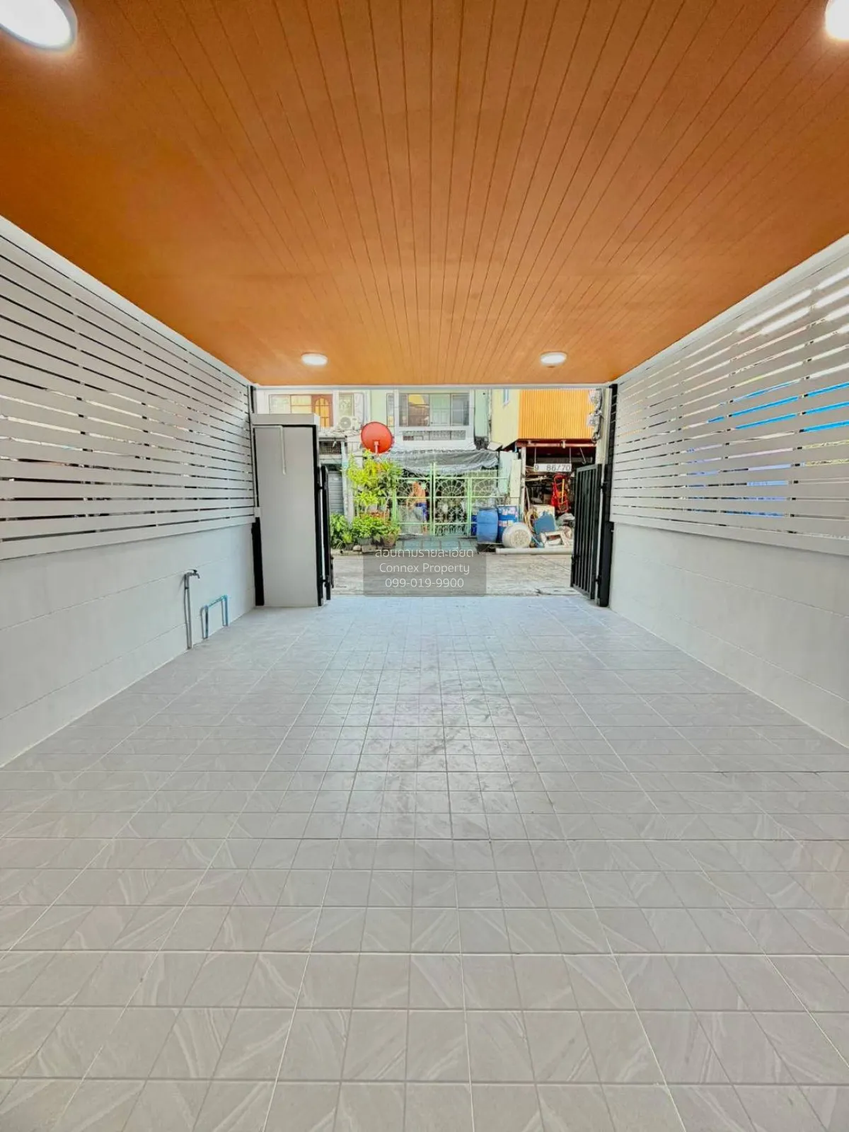 ขายทาวน์เฮาส์  2  ชั้น สนามบินน้ำ  บ้านรีโนเวท พร้อมอยู่ รีโนเวทใ 3