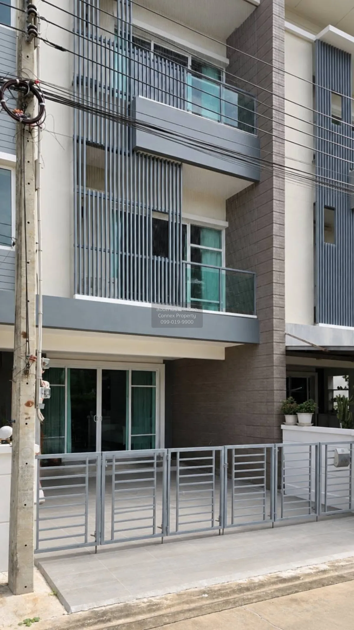 For Rent Townhouse/Townhome  , Town Avenue Srinakarin , MRT-Si Nu 1