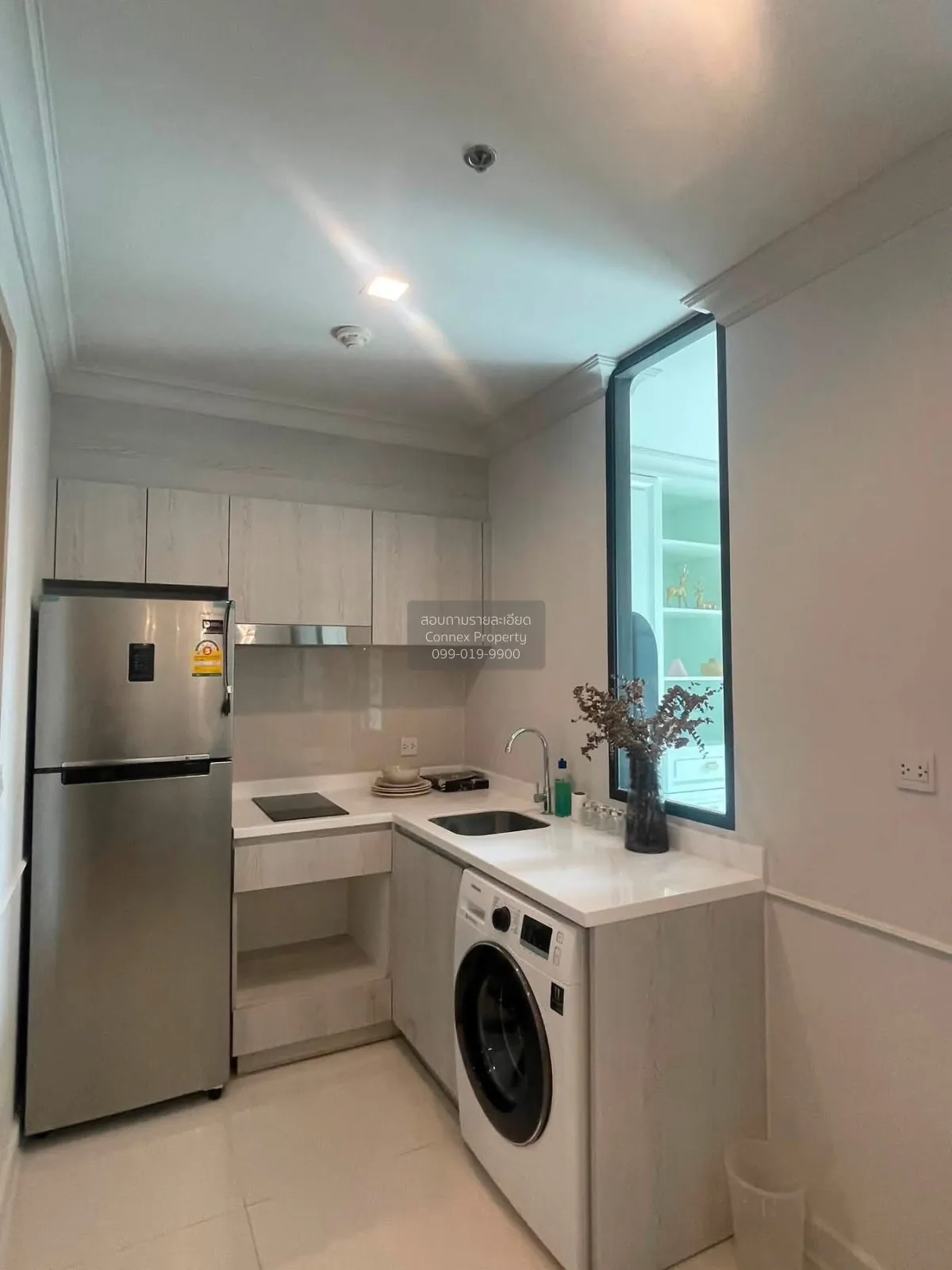 For Rent Condo , Life One Wireless , nice view , high floor , BTS 4