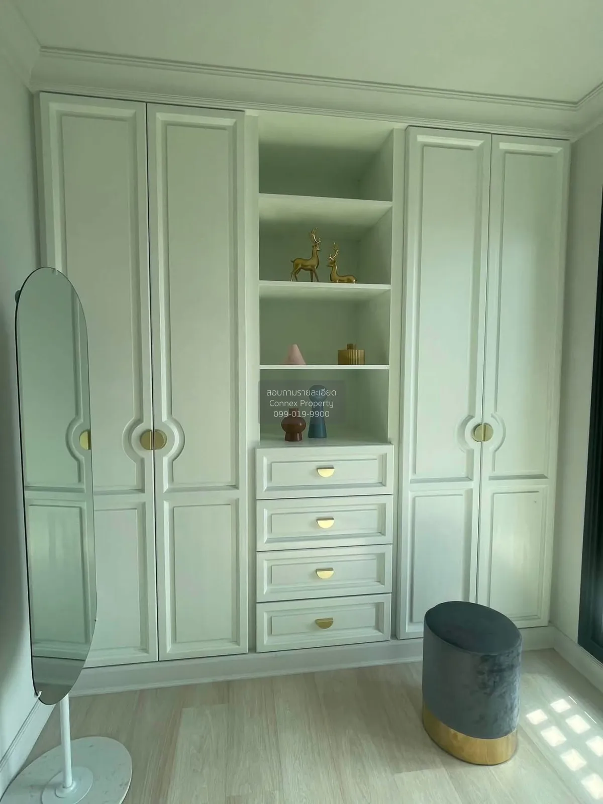 For Rent Condo , Life One Wireless , nice view , high floor , BTS