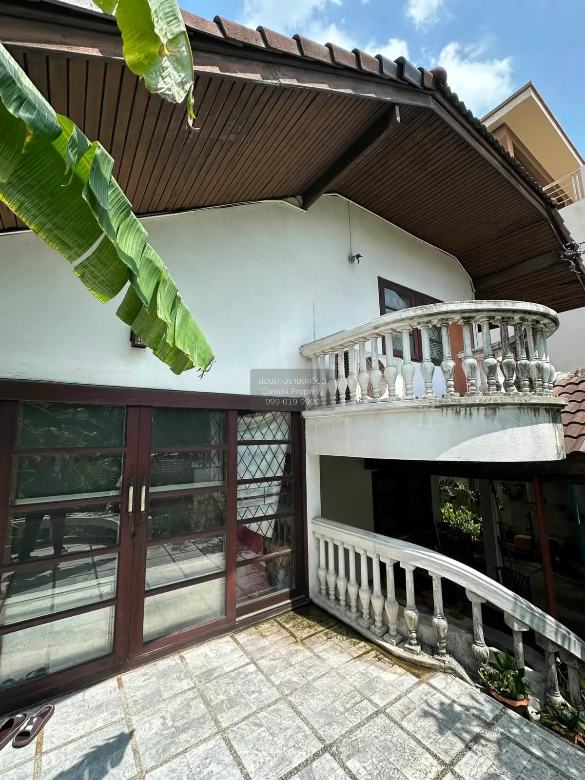 For Sale Newly renovated detached house, Soi Wachirathamsathit 57