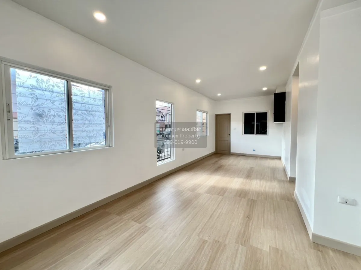For Sale House , I Leaf Town 2 Monument Phuket , corner unit , Si