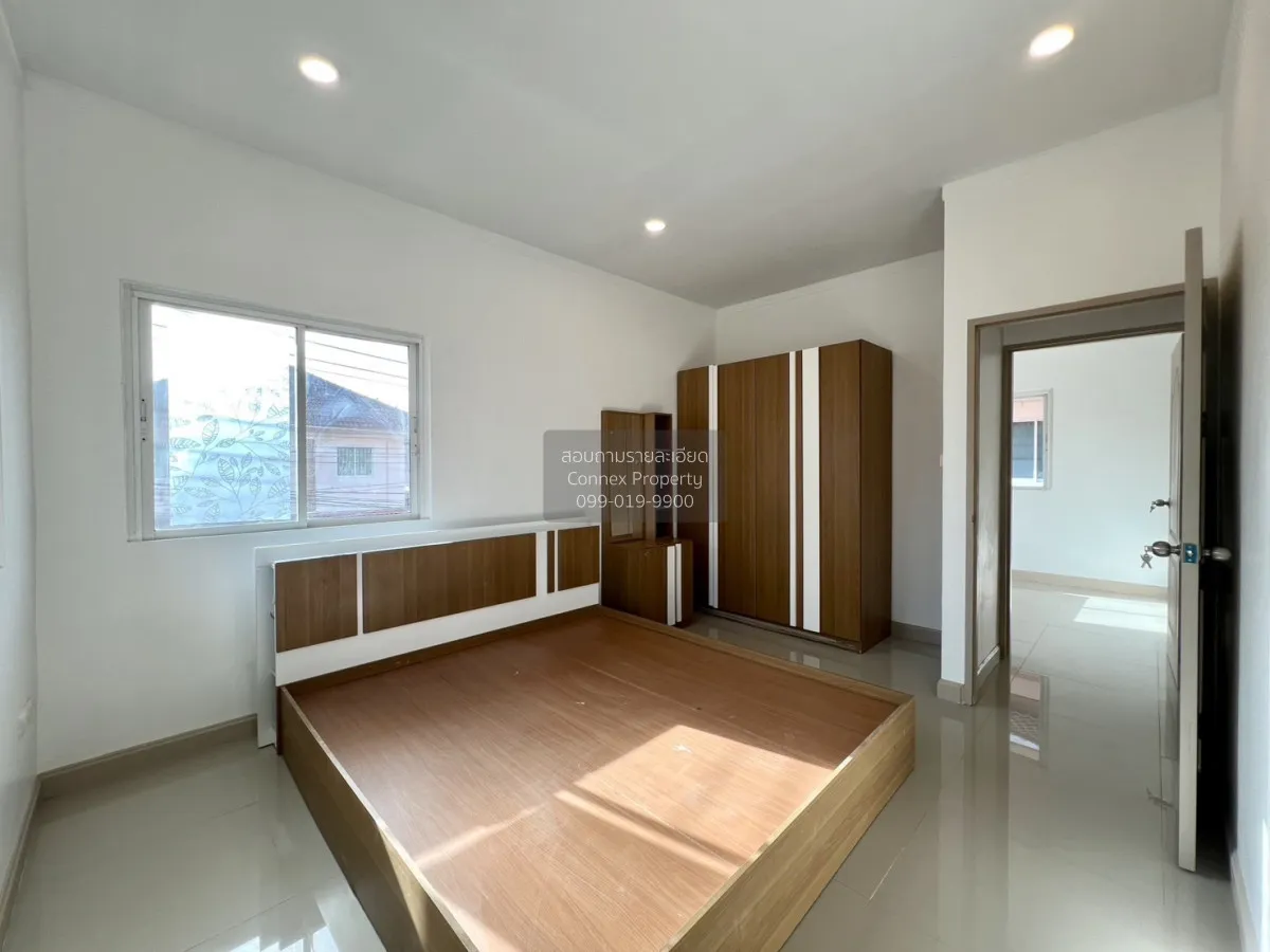 For Sale House , I Leaf Town 2 Monument Phuket , corner unit , Si
