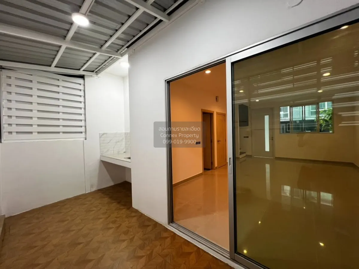 For Sale Townhouse/Townhome  , Nova Luxx Prachauthit 131 , Thung  4