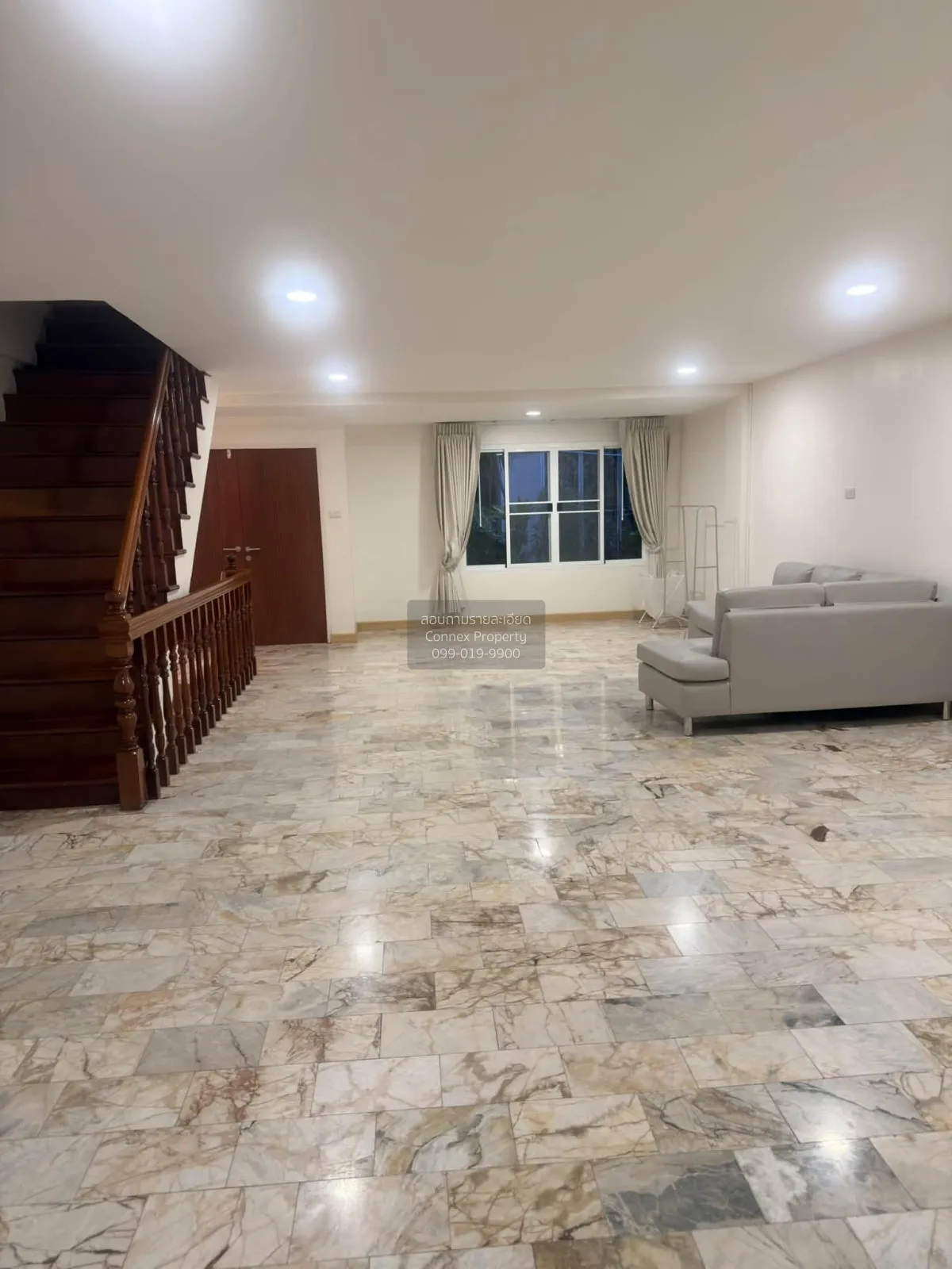 For Rent Townhouse/Townhome  , Lan Thong Sathorn , BTS-Chong Nons