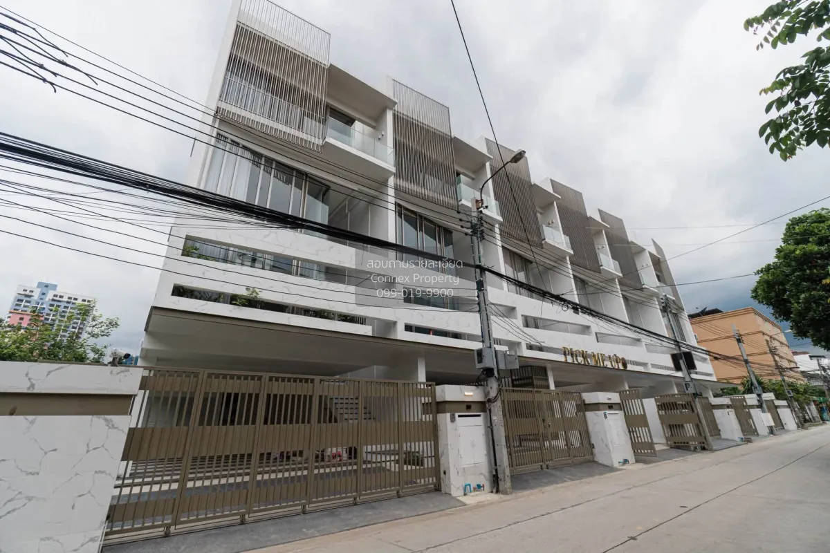 เช่าทาวน์เฮ้าส์/ทาวน์โฮม  ลักซ์ 35 รัชดา - ลาดพร้าว MRT-ลาดพร้าว 