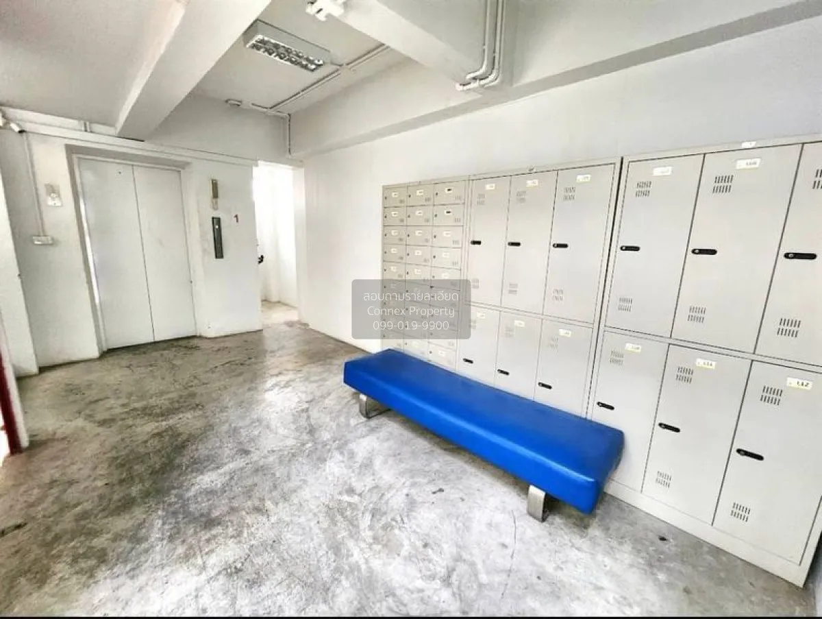 For Sale 4 storey office building + lift , Din Daeng , Din Daeng 