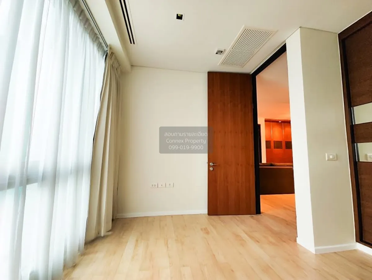 For Rent Condo , The Lakes , nice view , high floor , corner unit