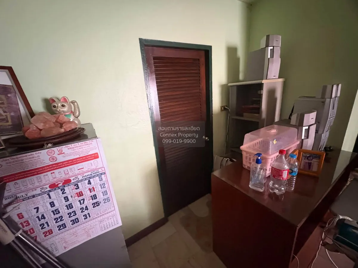 For Sale 4-Storey Townhome, Soi Thetsaban Songkhrao 2 Yaek 4 , La