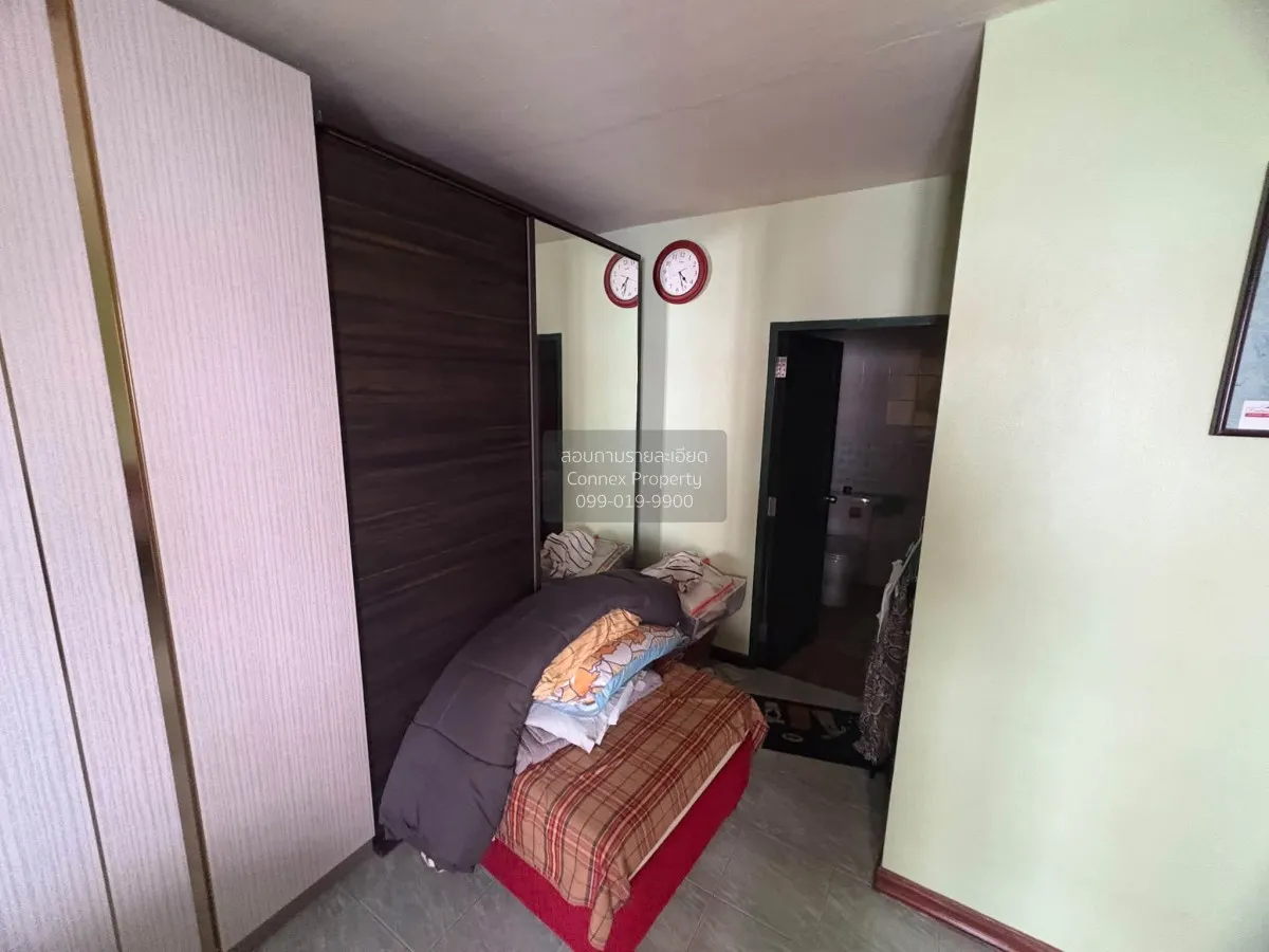 For Sale 4-Storey Townhome, Soi Thetsaban Songkhrao 2 Yaek 4 , La