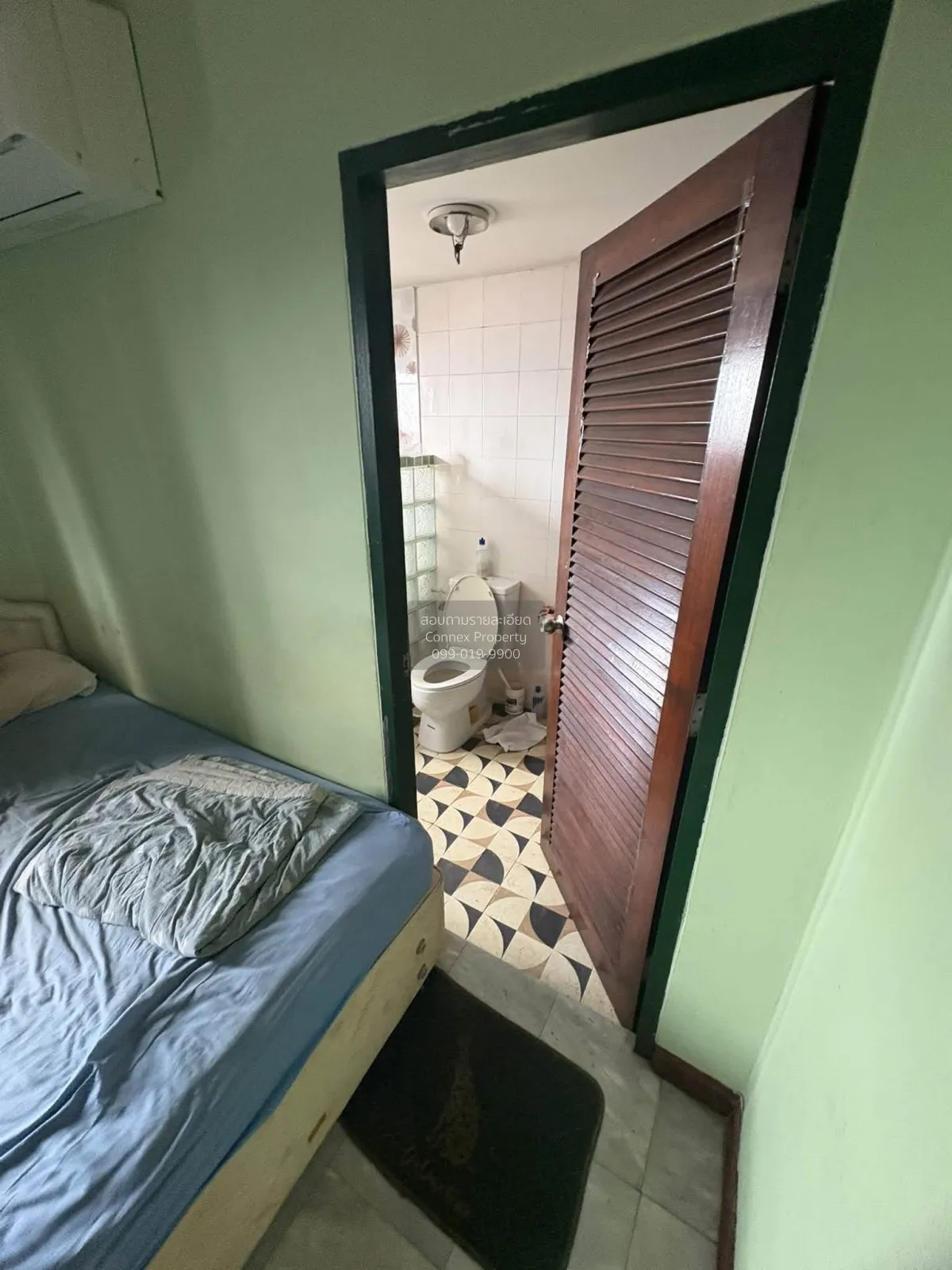 For Sale 4-Storey Townhome, Soi Thetsaban Songkhrao 2 Yaek 4 , La