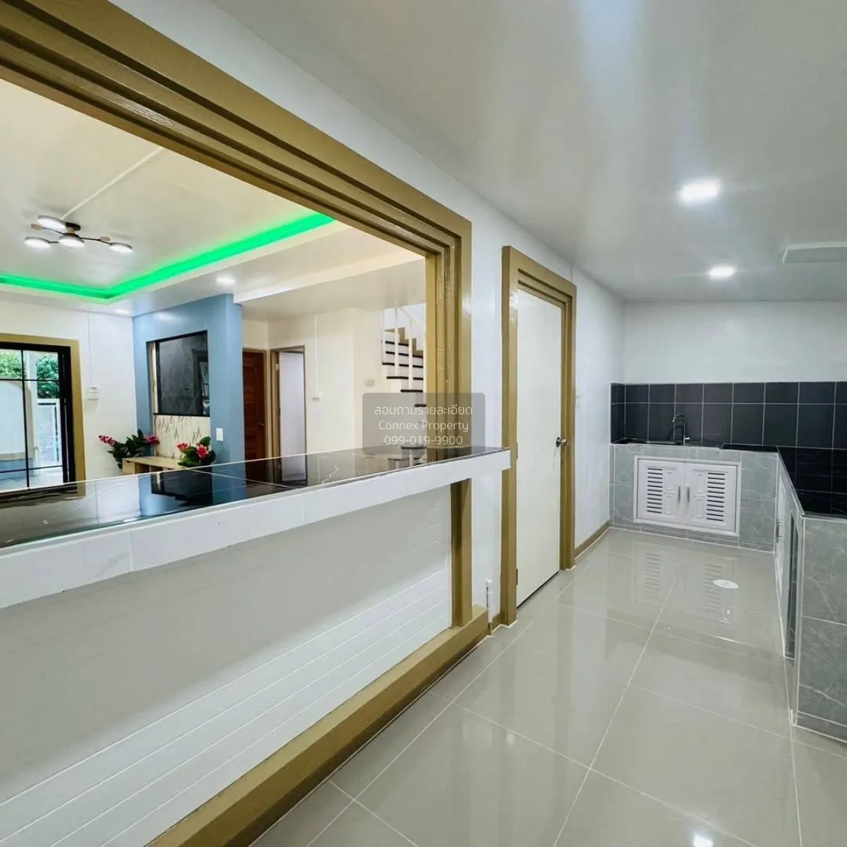 ขายทาวน์เฮ้าส์/ทาวน์โฮม  บ้านพฤกษา 106 บางปู - ตำหรุ รีโนเวทใหม่ 
