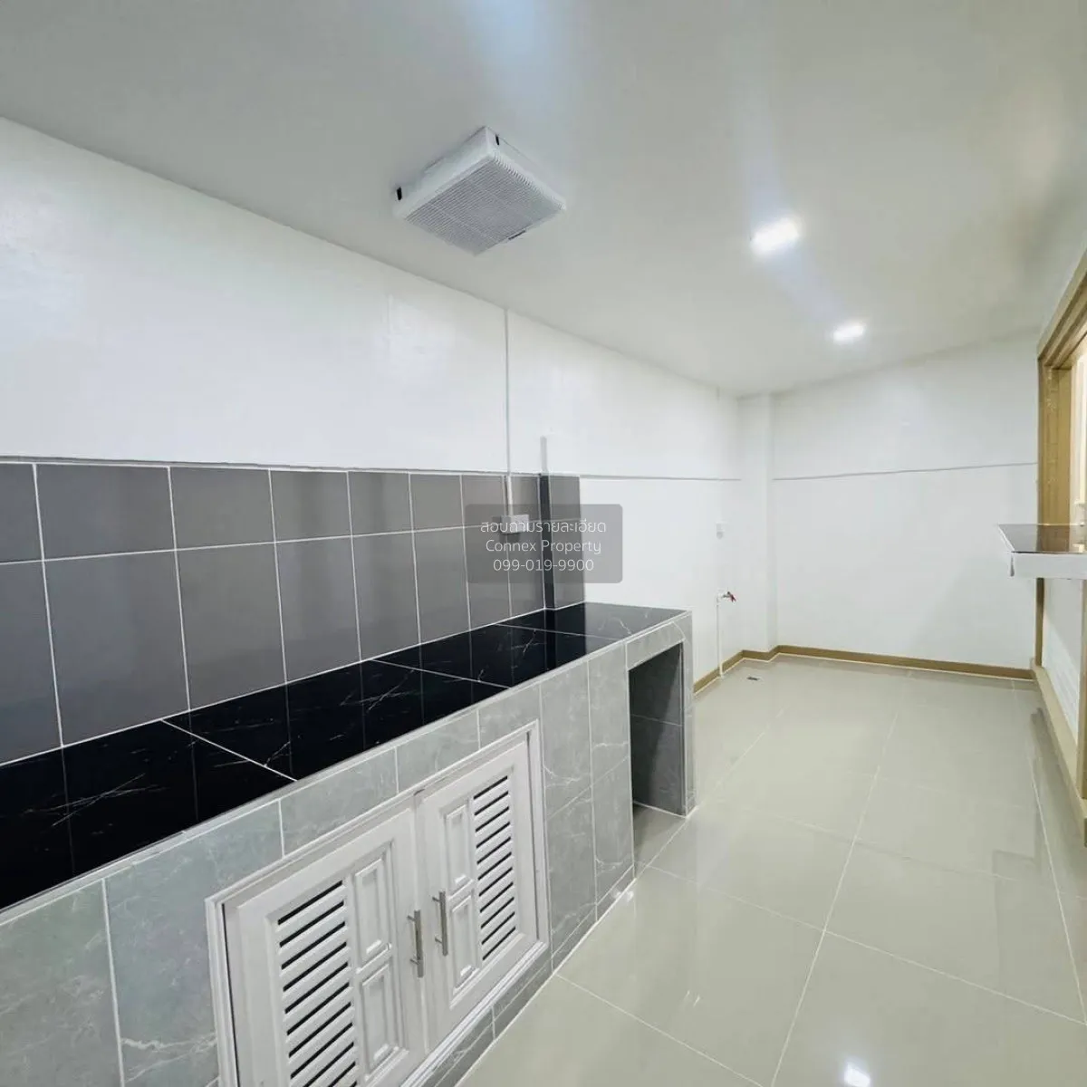 ขายทาวน์เฮ้าส์/ทาวน์โฮม  บ้านพฤกษา 106 บางปู - ตำหรุ รีโนเวทใหม่ 