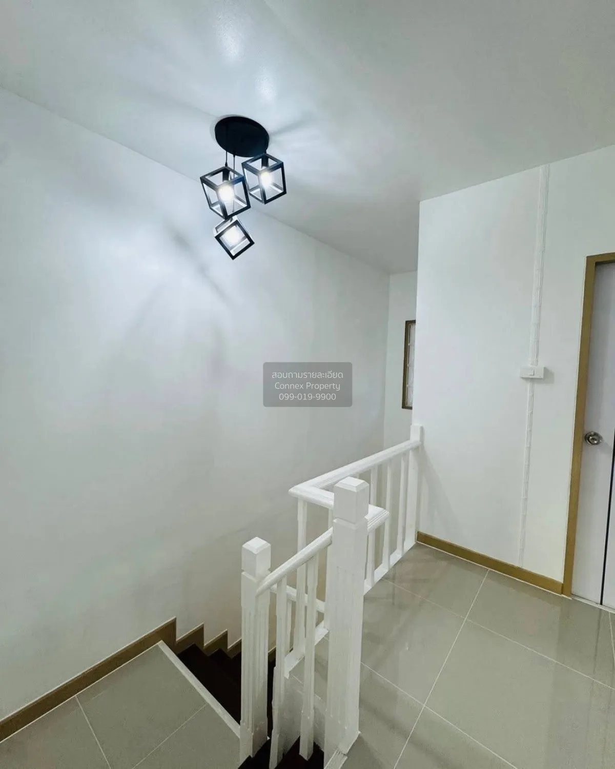 ขายทาวน์เฮ้าส์/ทาวน์โฮม  บ้านพฤกษา 106 บางปู - ตำหรุ รีโนเวทใหม่ 