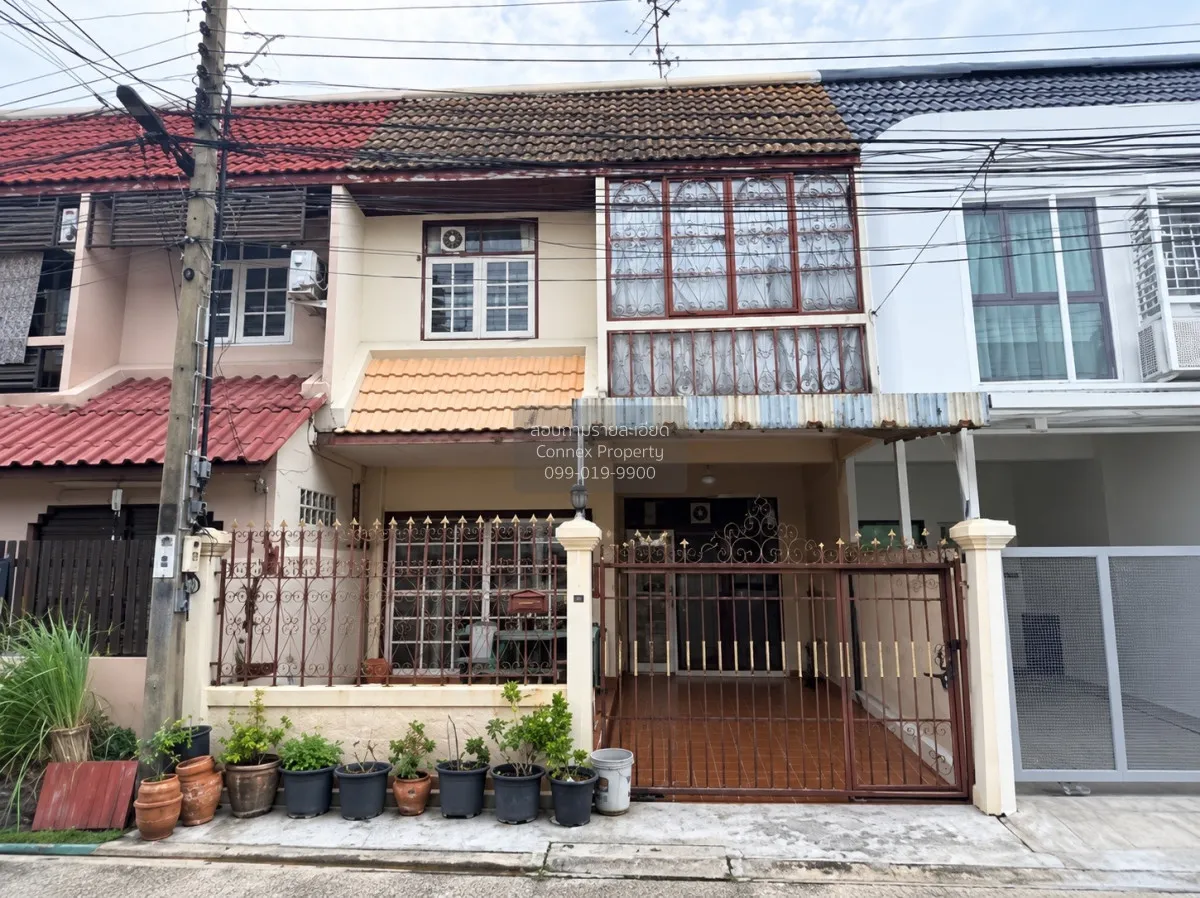 For Sale 2-storey townhouse, Maha Wong 3 Village , Phra Khanong , 1