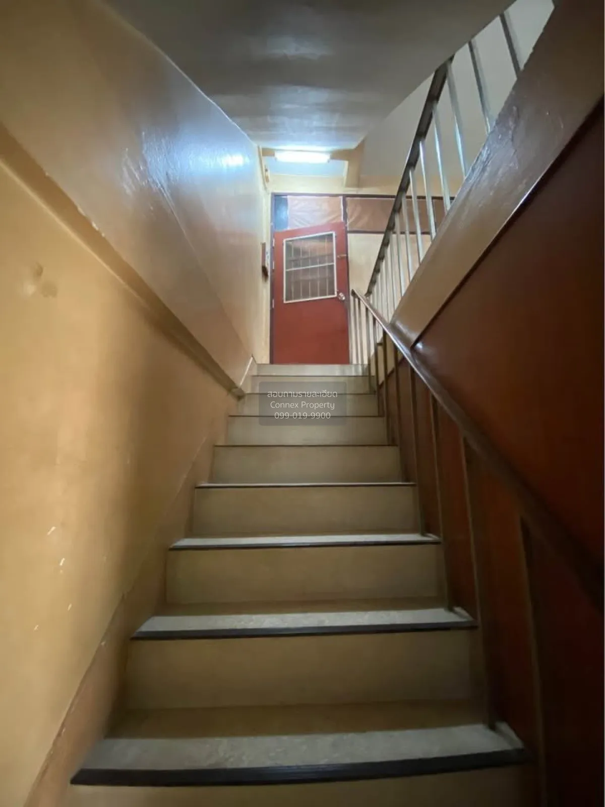 For Sale Commercial building near Iconsiam, Tha Din Daeng, Soi 16