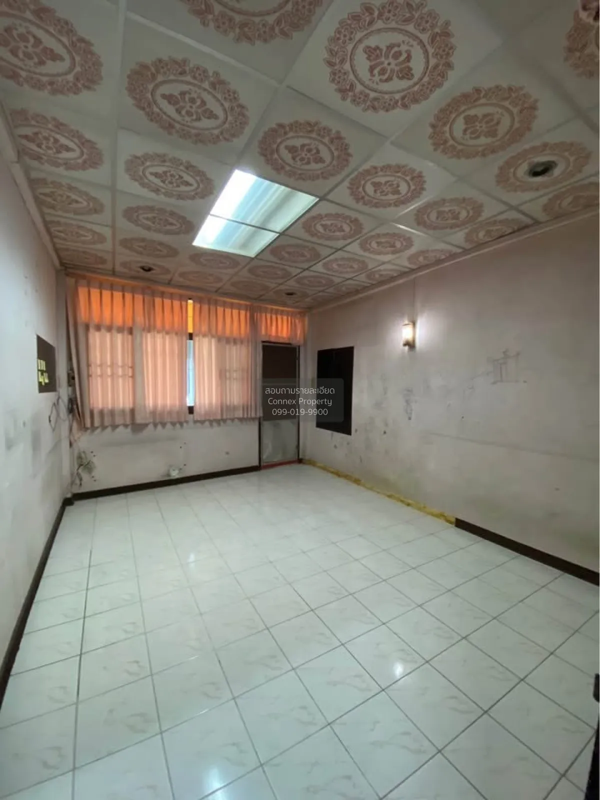For Sale Commercial building near Iconsiam, Tha Din Daeng, Soi 16