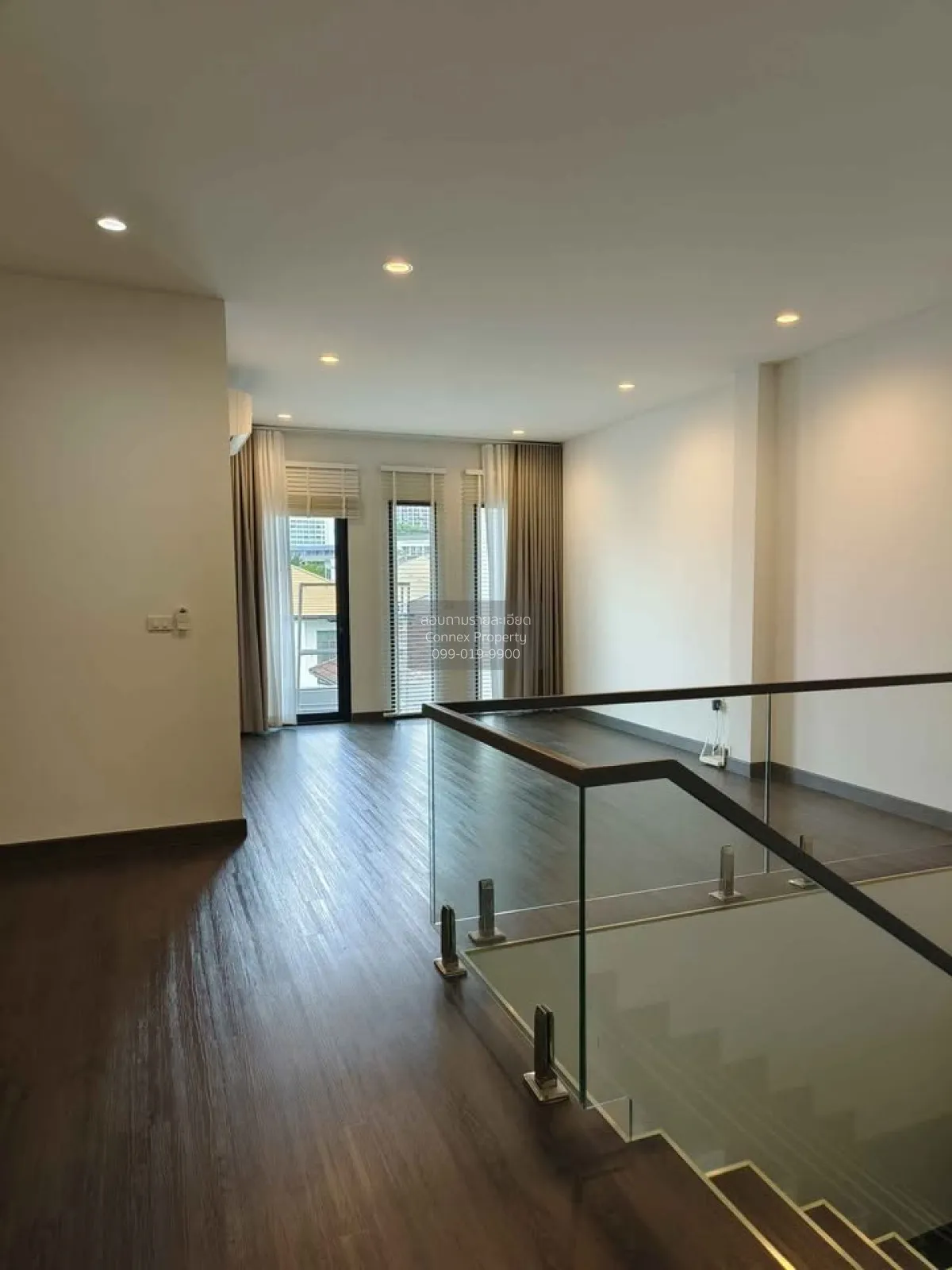 For Rent 3-story detached house on Sukhumvit 65, Ekkamai, about 6