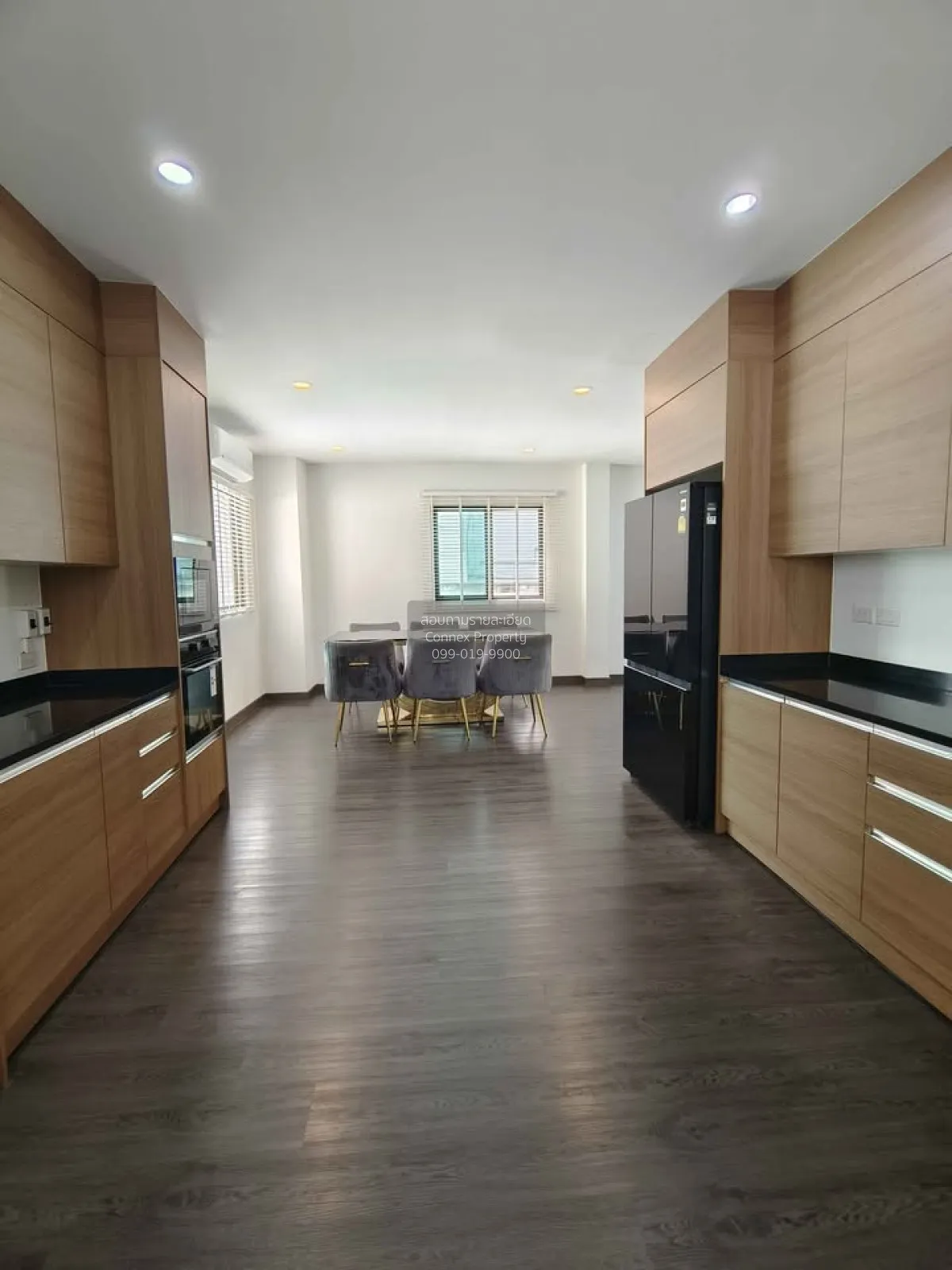 For Rent 3-story detached house on Sukhumvit 65, Ekkamai, about 6