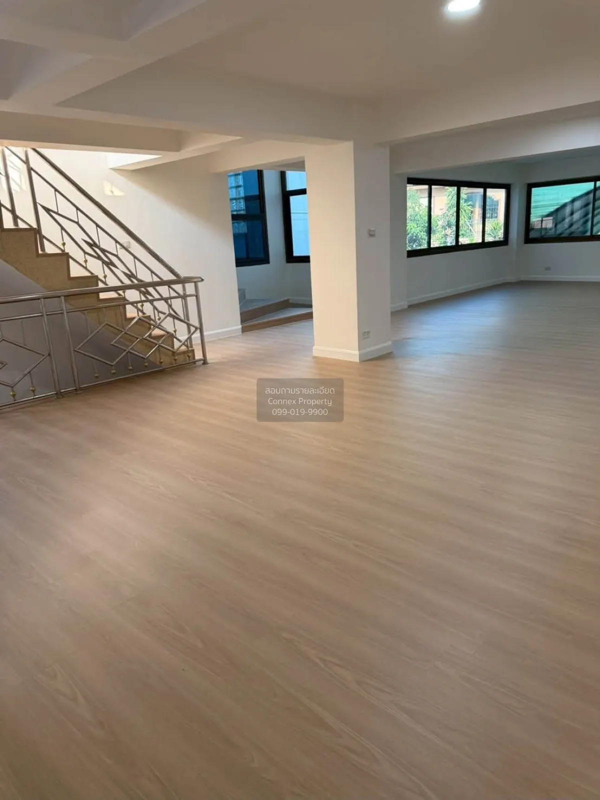 For Sale 3-story home office, Lat Phrao 83 , Khlong Chao Khun Sin