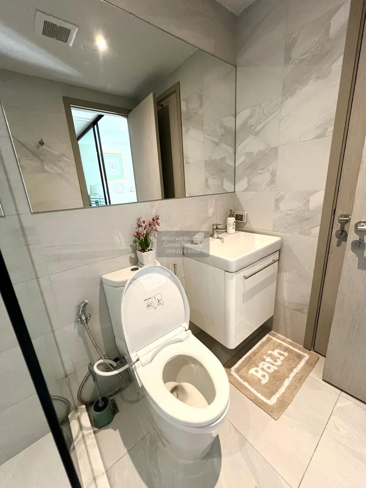 FOR RENT condo , RHYTHM Ekkamai , BTS-Ekkamai , Khlong Tan Nuea ,