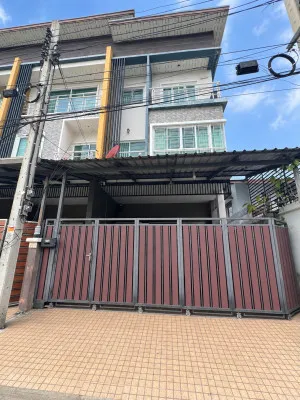 ขายทาวน์โฮม 3 ชั้น ซอยพหลโยธิน 35 ใกล้ bts รัชโยธิน ห้องมุม ลาดยาว เขต จตุจักร กรุงเทพ CX-175394
