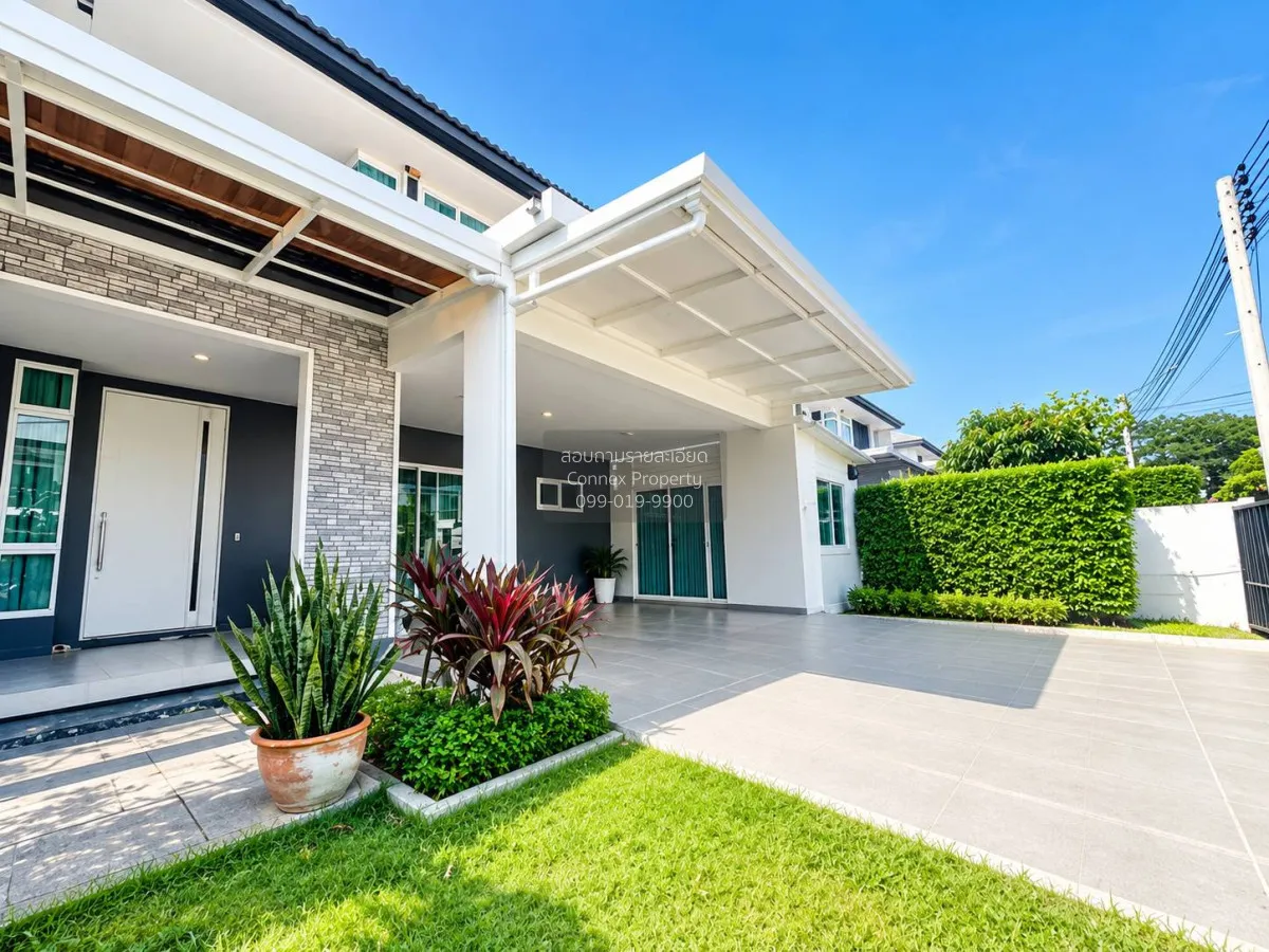 For Sale House , Mantana Onnut - Wongwaen 5 , wide frontage , Dok 3