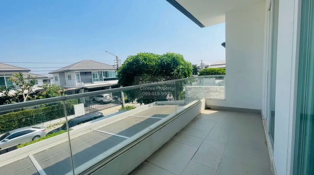 For Sale House , Mantana Onnut - Wongwaen 5 , wide frontage , Dok