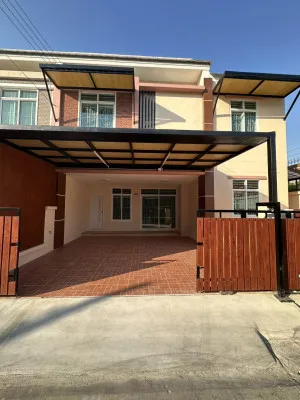 For Sale Townhouse/Townhome  , Winning Residence Thoet Thai - Kalapapruek , corner unit , wide frontage , newly renovated , MRT-Phasi Charoen , Bang Wa , Phasi Charoen , Bangkok , CX-175455