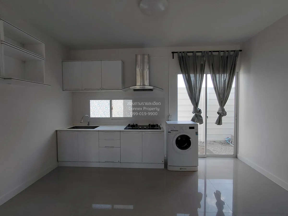 For Sale Townhouse/Townhome  , The Village Rangsit-Wongwaen , Lat 4