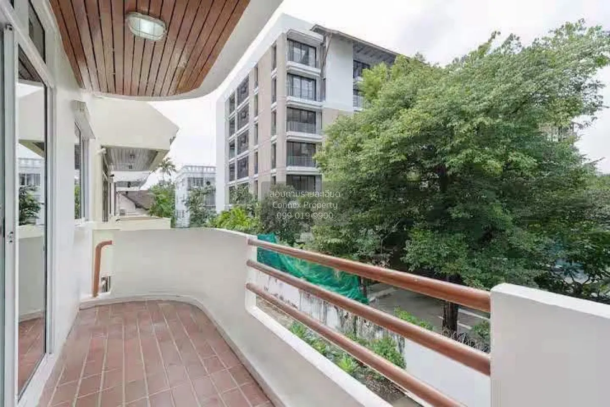 For Rent HOUSE SUKHUMVIT31 near Emporium , Terminal21Asok , BTS P
