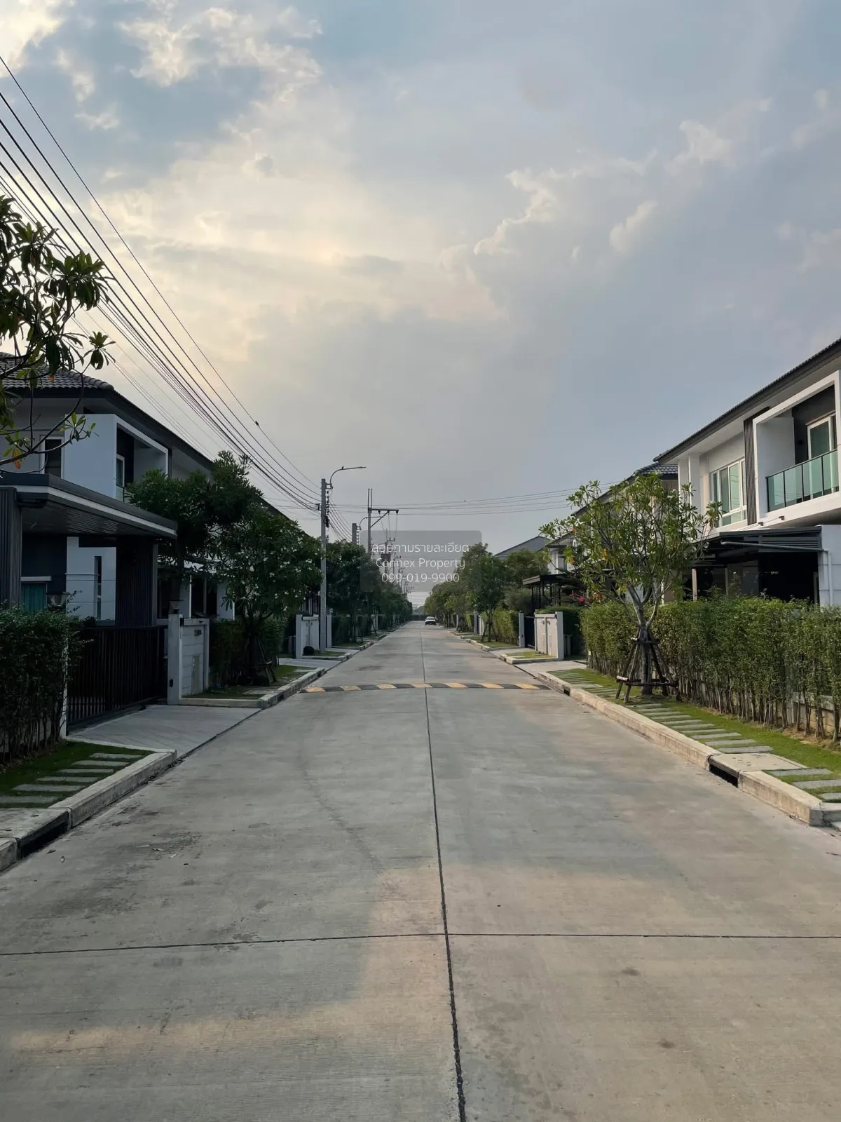 For Sale House , CENTRO Rama 9 - Krungthep Kreetha , Khlong Song 