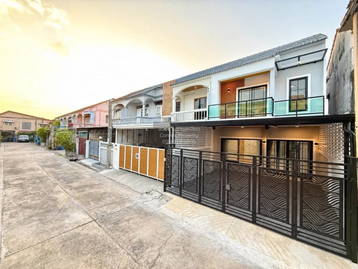 For Sale Townhouse/Townhome  , Montienthong Villa Phetkasem 88/1  2