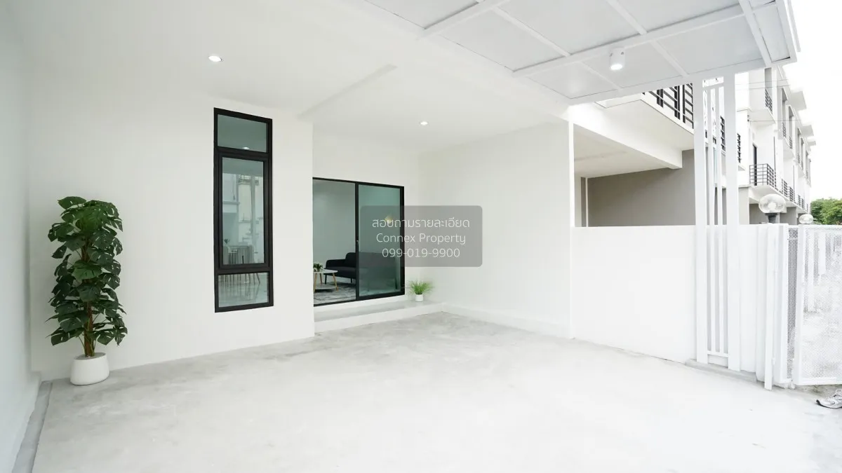 For Sale Townhouse/Townhome  , @Nice Vatcharapol-Theprak , newly  3